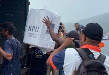Doa Bersama Awali Lepas Logistik Pilkada Kaimana