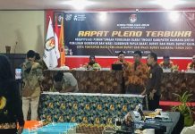 Pleno Rekapitulasi Pilkada Kaimana, Pasangan HAI Unggul 921 Suara dari BERKAT Pleno Rekapitulasi Pilkada Kaimana, Pasangan HAI Unggul 921 Suara dari BERKAT