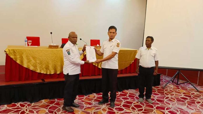 Tito Margono Ditunjuk Bupati Pegaf Jadi Plt Kepala BPKAD