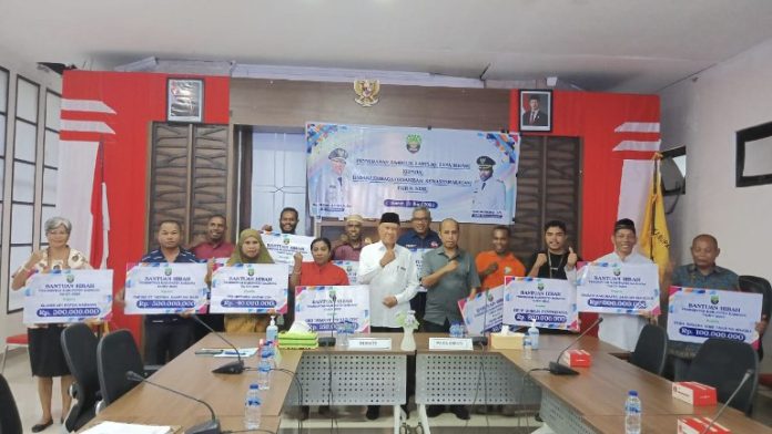 Pemkab Kaimana Beri Dana Hibah Untuk 72 Lembaga Keagamaan dan Kemasyarakatan