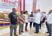 Bupati Launching Tiga Pilar Kaimana Cerdas, Kaimana Sehat, Kaimana Produktif Bupati Launching Tiga Pilar Kaimana Cerdas, Kaimana Sehat, Kaimana Produktif