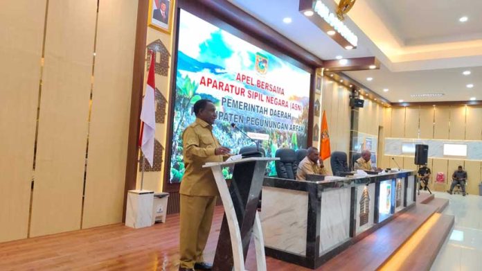Bupati Pegunungan Arfak Larang Sekolah Pungut Biaya SPMB