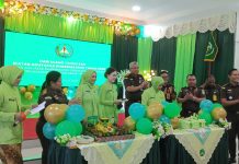 Perayaan HUT IAD ke 25, Kajari Kaimana Ingatkan Dukungan Pada Suami dan Manfaat Bagi Masyarakat Perayaan HUT IAD ke 25, Kajari Kaimana Ingatkan Dukungan Pada Suami dan Manfaat Bagi Masyarakat