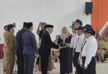 Bupati Kaimana Ingatkan CPNS dan PPPK untuk Melayani, Bukan Dilayani Bupati Kaimana Ingatkan CPNS dan PPPK untuk Melayani, Bukan Dilayani