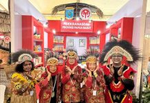 Papua Barat Turut Meriahkan HUT ke 45 Dekranas Papua Barat Turut Meriahkan HUT ke 45 Dekranas