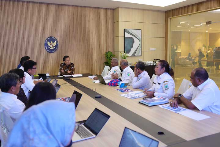 Gubernur Papua Barat Audiensi Menteri Kesehatan Terkait Pembangunan Rumah Sakit Vertikal