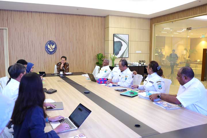 Gubernur Papua Barat Audiensi Menteri Kesehatan Terkait Pembangunan Rumah Sakit Vertikal