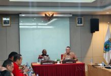 Gubernur Papua Barat Harap Komposisi Pegawai OAP LNG Tangguh Makin Besar Gubernur Papua Barat Harap Komposisi Pegawai OAP LNG Tangguh Makin Besar