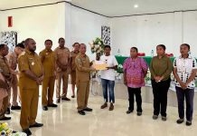 Gencarkan Papua Barat Produktif, Dinas DPMPTSP Sosialiasi Perizinan Berusaha Berbasis Risiko dan NIB Gencarkan Papua Barat Produktif, Dinas DPMPTSP Sosialiasi Perizinan Berusaha Berbasis Risiko dan NIB