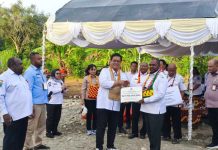 Kementerian Transmigrasi Salurkan Bantuan 7,8 M Untuk SP Momiwaren Manokwari Selatan Kementerian Transmigrasi Salurkan Bantuan 7,8 M Untuk SP Momiwaren Manokwari Selatan