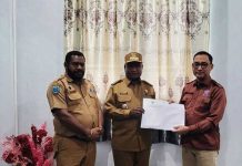 Bupati Pegaf Serahkan SK Formasi CPNS PPPK 2021 ke BKN Manokwari Bupati Pegaf Serahkan SK Formasi CPNS PPPK 2021 ke BKN Manokwari