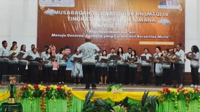 Paduan Suara Gerejawi Lantunkan Mars dan Himne MTQ IV Kaimana