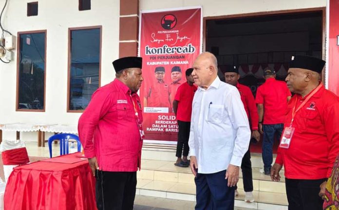 Markus Waran Siap Maju Pilgub Papua Barat