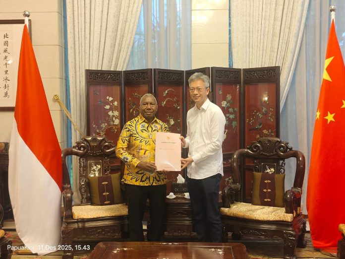 Gubernur Papua Barat Temui Dubes Tiongkok Bahas Potensi Investasi