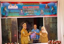 Kadis Transnaker Papua Barat Mohon Dukungan dan Ajak Kerja Tim Kadis Transnaker Papua Barat Mohon Dukungan dan Ajak Kerja Tim