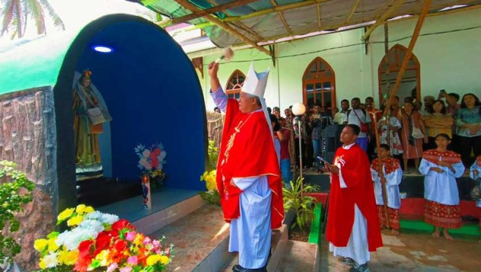 Wabup Kaimana Hadiri Peresmian Gua Maria di Kampung Werafuta