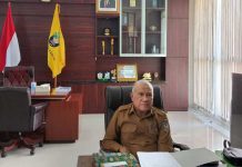 Kantor dan Rumah Pegawai Distrik Yamor Dipalang, Begini Tanggapan Bupati Kaimana Kantor dan Rumah Pegawai Distrik Yamor Dipalang, Begini Tanggapan Bupati Kaimana