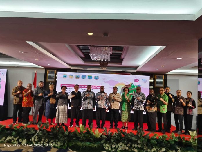 Gubernur Papua Barat Tegaskan Satu Papua Dalam Pertemuan Gubernur se Tanah Papua,