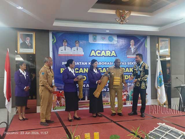 Gubernur-Papua-Barat-Ayo-ke-Posyandu Posyandu Papua Barat Luncurkan Ayo ke Posyandu Lengkap dengan Aplikasi