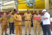 Gubernur Papua Barat Tinjau Kesiapan Pesparawi Nasional 2026 Gubernur Papua Barat Tinjau Kesiapan Perparawi Nasional 2026