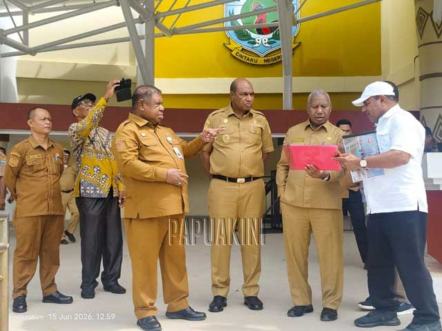 Gubernur-papua-barat-tinjau-Pesparawi Gubernur Papua Barat Tinjau Kesiapan Perparawi Nasional 2026