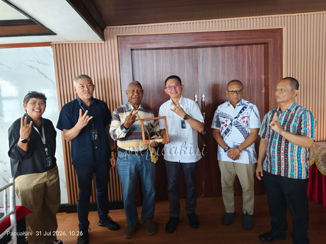 Gubernur-Papua-Barat-BNI CEO BNI Wilayah 16 Silaturahmi Dengan Gubernur Papua Barat