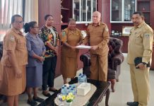 Pokja Perempuan MRPB Tindaklanjuti Pembentukan Organisasi Perempuan Suku Asli Dengan Bupati Kaimana Pokja Perempuan MRPB Tindaklanjuti Pembentukan Organisasi Perempuan Suku Asli Dengan Bupati Kaimana
