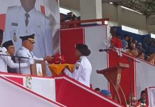 Berjalan Mulus, Bupati Kaimana Jadi Inspektur Upacara di HUT ke 81 RI Berjalan Mulus, Bupati Kaimana Jadi Inspektur Upacara di HUT ke 81 RI