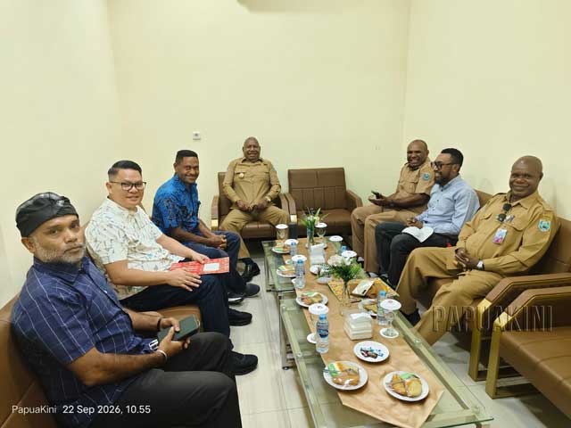 Ketua-KONI-Papua-Barat-Gubernur KONI Papua Barat Laporkan Persiapan Kejurda, Kejurnas, dan Pra-PON, Rampingkan Kepengurusan