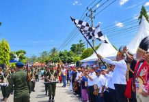 Ratusan Peserta Ramaikan HUT ke 27 Provinsi Papua Barat, Gubernur Ingatkan Persatuan Kesatuan Ratusan Peserta Ramaikan HUT ke 27 Provinsi Papua Barat, Gubernur Ingatkan Persatuan Kesatuan