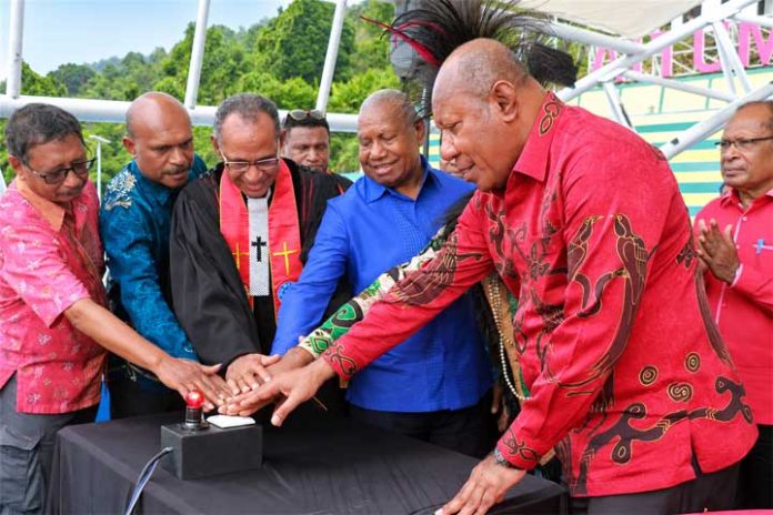 Dari Aitumieri, Dominggus Mandacan Serukan Pemerataan Pendidikan