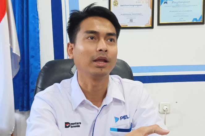 Kepala-Kantor-PT-Pelni-Cabang-Kaimana-Aulia-Mirzani-Akbar Mulai 2027 Pelni Kaimana Tak Layani Pembelian Tiket di Loket