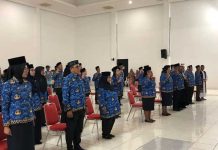 Bupati Kaimana Lantik 37 Pejabat Baru, Posisi Kepala Sekolah Hingga Auditor Bergeser Bupati Kaimana Lantik 37 Pejabat Baru, Posisi Kepala Sekolah Hingga Auditor Bergeser