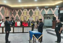 Lantik Kepala Bappeda Papua Barat, Gubernur Ingatkan Peran Strategis Lantik Kepala Bappeda Papua Barat, Gubernur Ingatkan Peran Strategis